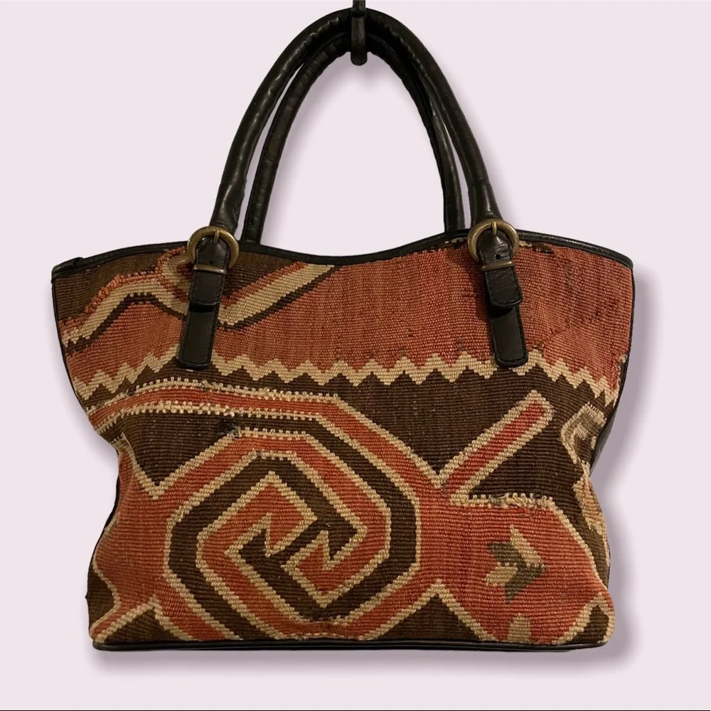 Recycled Rug Scraps Handbag - Picture 2 of 6
